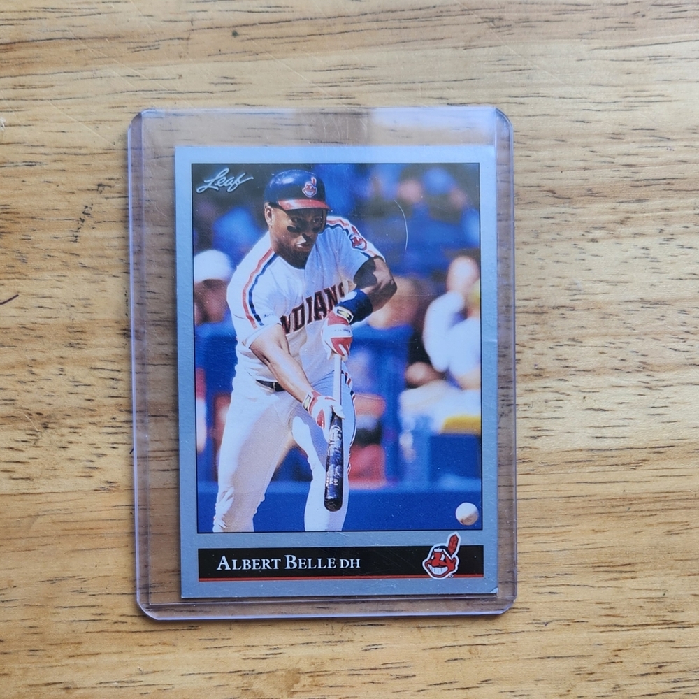 1992 Leaf Inc ALBERT BELLE Cleveland Indians Baseball Card No 350 Series 2